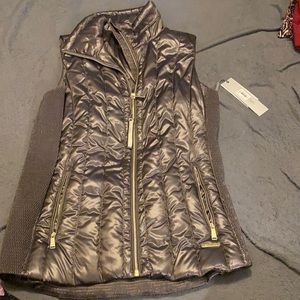Shiny Calvin Klein vest